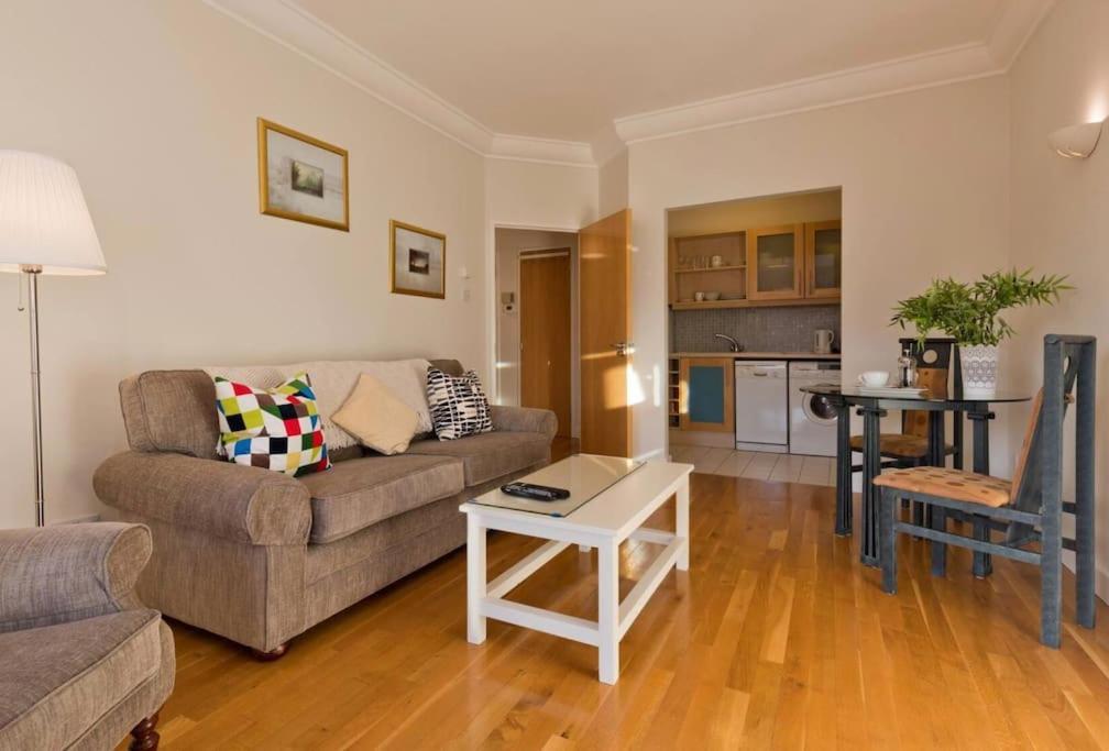 Luxury In D1 Appartement Dublin